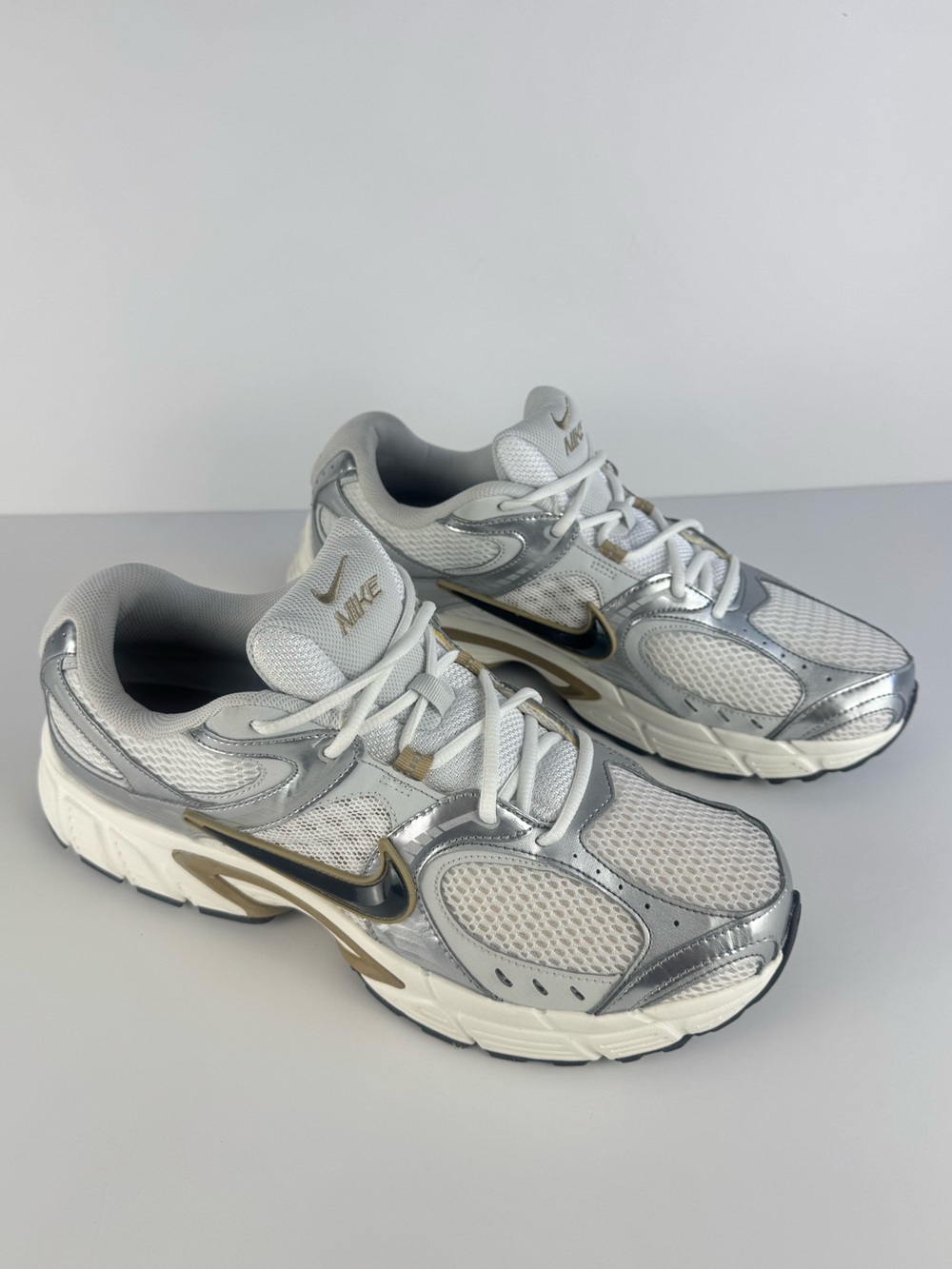 Nike V5 RNR Men's Shoes Size 13 - Picture 5 of 13